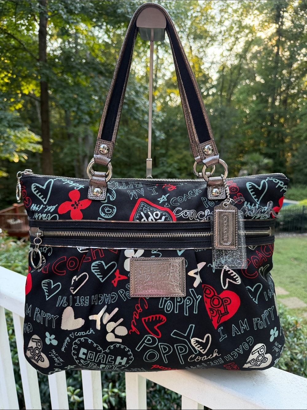 Coach Black Multi Poppy Heart-Print Shoulder Bag 3 poppy Tags EUC